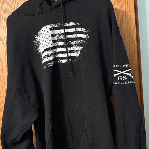 Grunt Style Black Hoodie with Distressed Flag Graphic - Picture 1 of 5